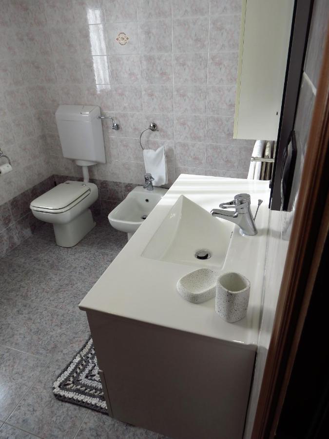 Lo Gnomo Sotto Al Glicine Apartment Chatillon Ngoại thất bức ảnh